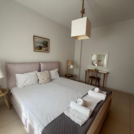 The Beach House - Apartments & Studios (Adults Only) أفيتوس المظهر الخارجي الصورة