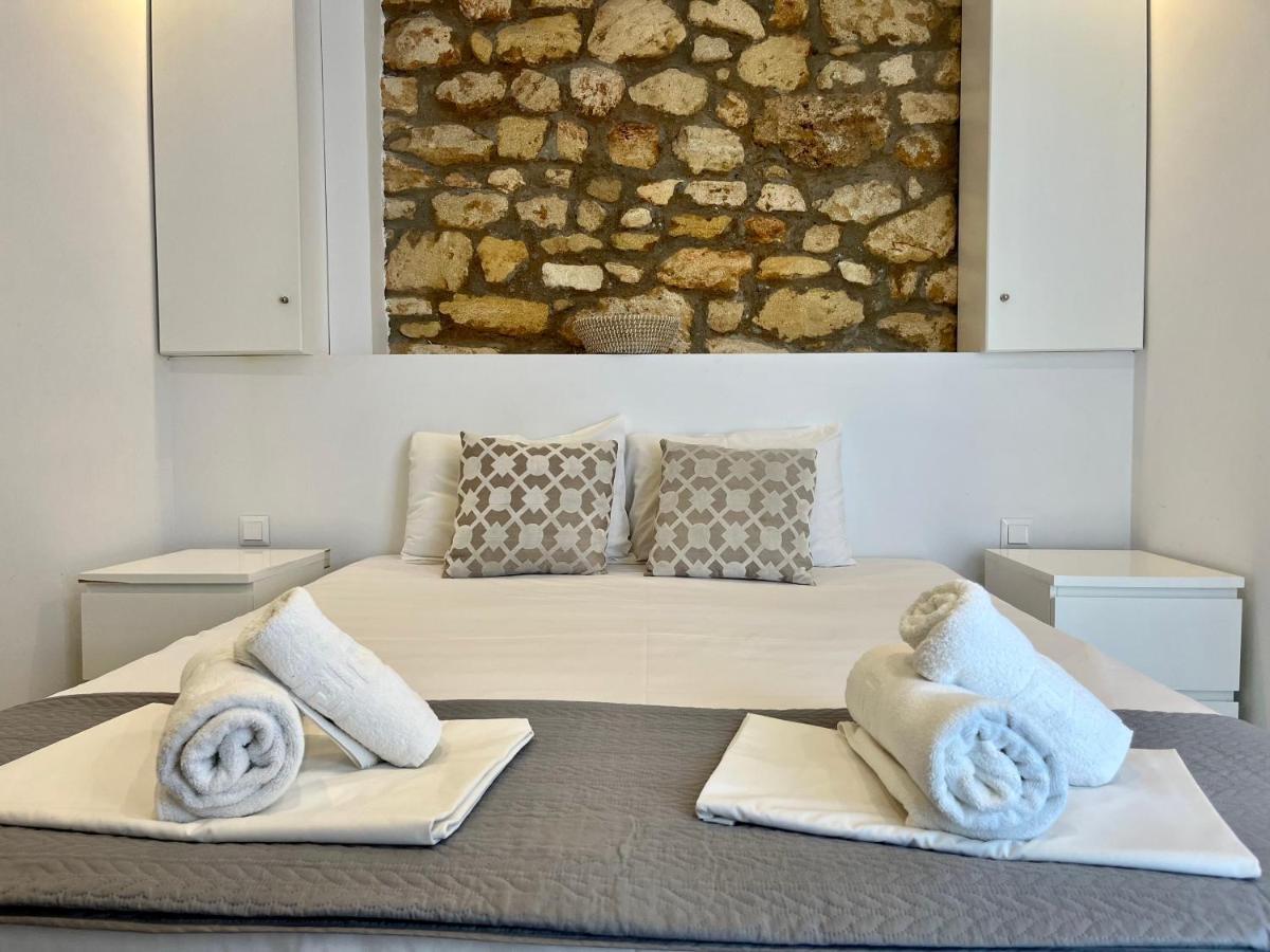 The Beach House - Apartments & Studios (Adults Only) أفيتوس المظهر الخارجي الصورة