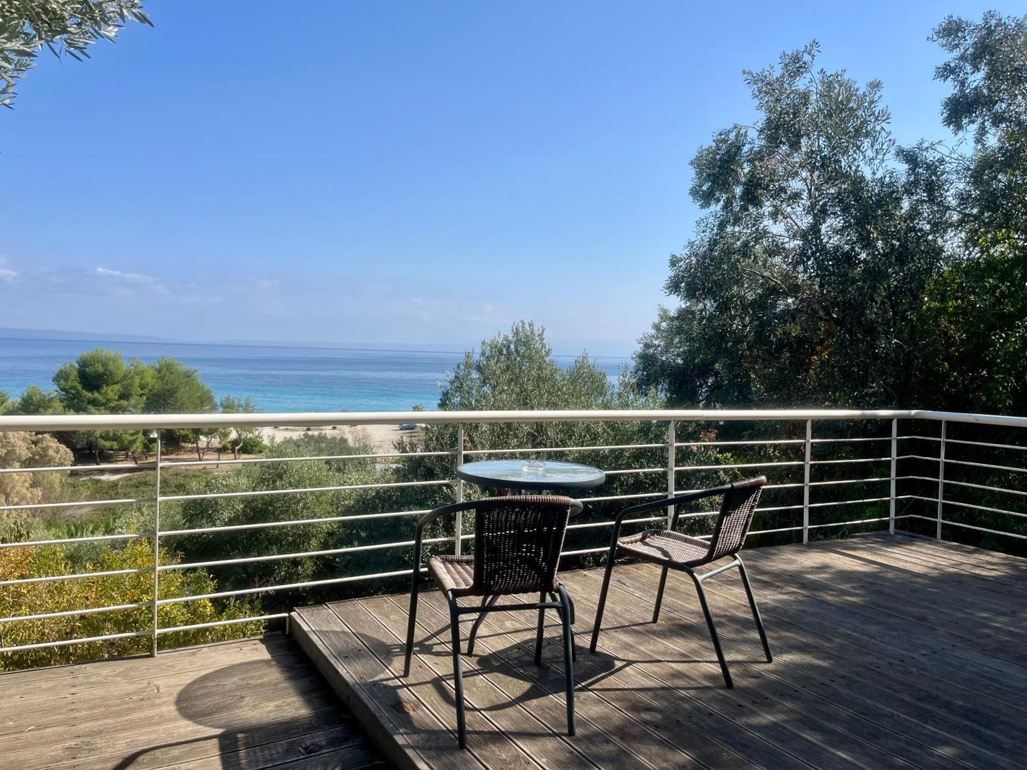 The Beach House - Apartments & Studios (Adults Only) أفيتوس المظهر الخارجي الصورة