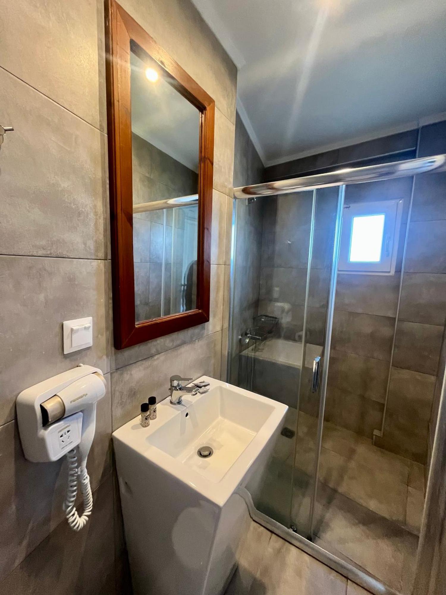 The Beach House - Apartments & Studios (Adults Only) أفيتوس المظهر الخارجي الصورة
